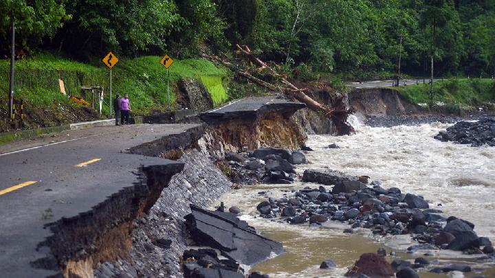 Padang Floods: Infrastructure Damage Reaches Rp202.8 Billion