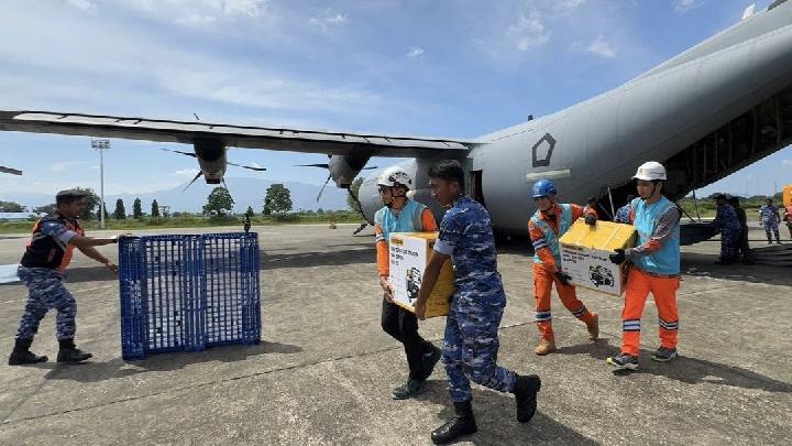 PLN Salurkan Bantuan untuk Korban Banjir di Aceh