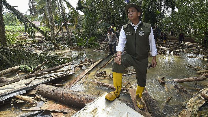 Gov't Investigates 12 Companies Suspected of Causing Sumatra Floods