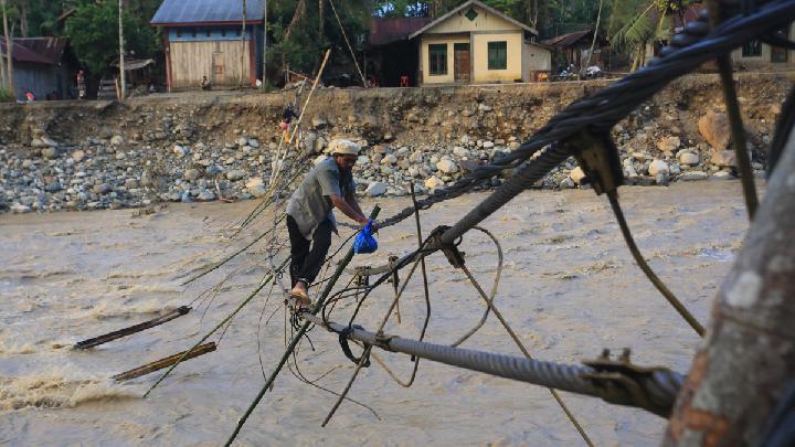 110 KK di Nagan Raya Masih Terisolasi Karena Jembatan Penghubung Rusak