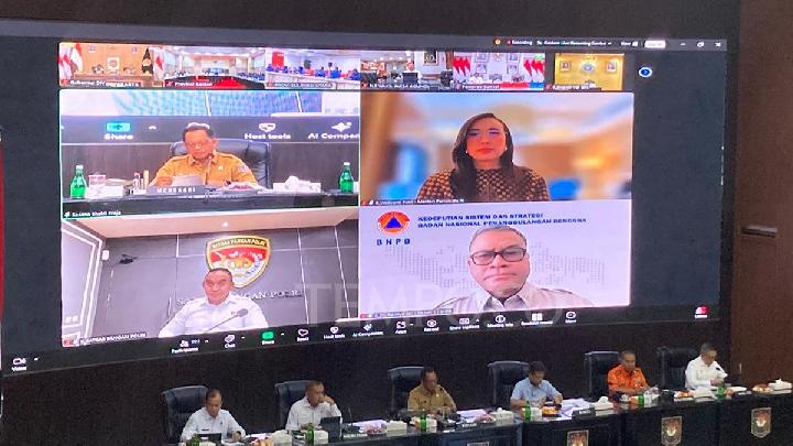 İçişleri Bakanı: Merkezi Hükümetten Bölgelerin Afet Acil Durumlarıyla Başa Çıkmasına Yardım Edilmesi İstenip İstenmediği