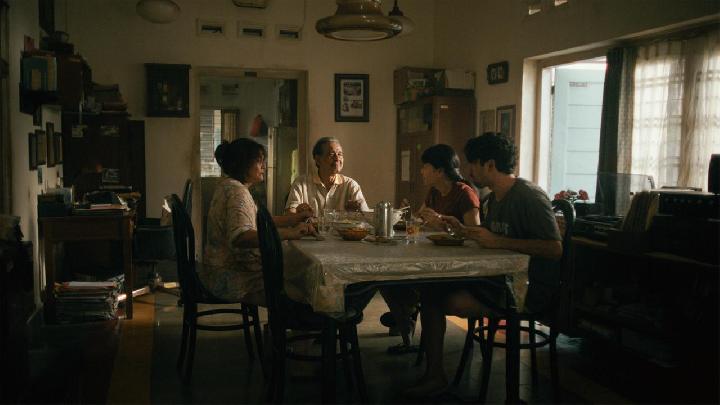 Laut Bercerita, Debut Film Panjang Pal8 Pictures Dibintangi Reza Rahadian dan Yunita Siregar