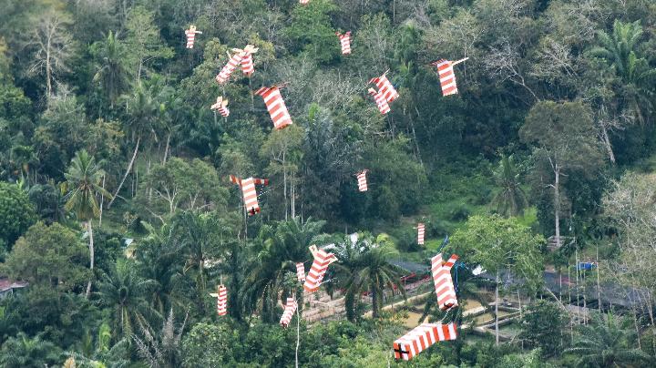 Save the Children, Sumatra Sel Mağdurlarına 500 Geçici Barınak Dağıtıyor