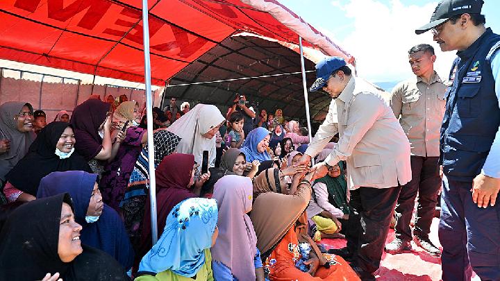 Sosyal İşler Bakanlığı Sumatra Sel Mağdurlarına Hizmet Vermek İçin 28 Halk Mutfağı Kuruyor