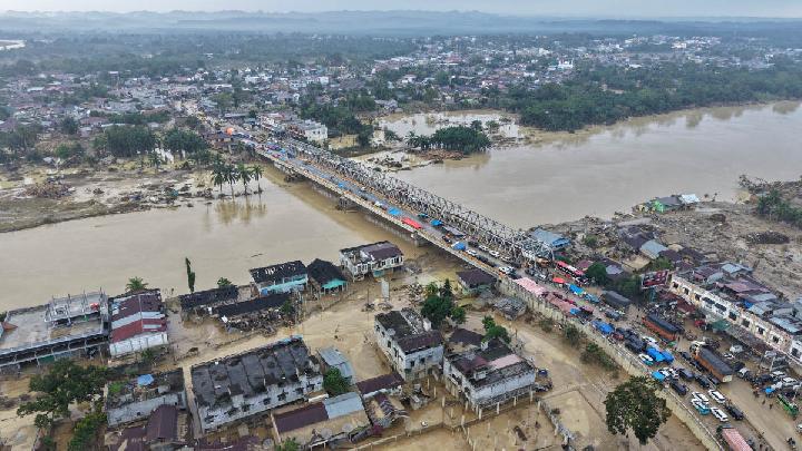 Yüksek Öğrenim Bakanlığı, Afet Müdahale Tekliflerinin Sunulması İçin Kampüslere 500 Milyon IDR tutarında Fon Açtı