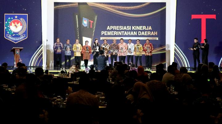 Bölgesel Yönetimin 2025 Performansının Takdiri, Bakanlıklar, Kurumlar ve Medya Arasında Sağlam İş Birliği