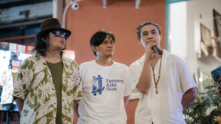 Bongky BRODERBONG, şarkı ve #TenangAdaGue hashtag’i aracılığıyla HIV savaşçılarına desteğini dile getiriyor