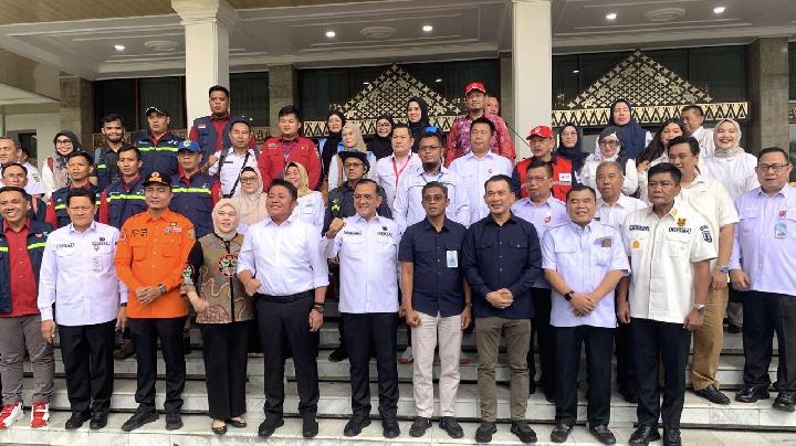Bank Sumsel Babel Salurkan Bantuan CSR untuk Korban Bencana di Aceh, Sumut, dan Sumbar