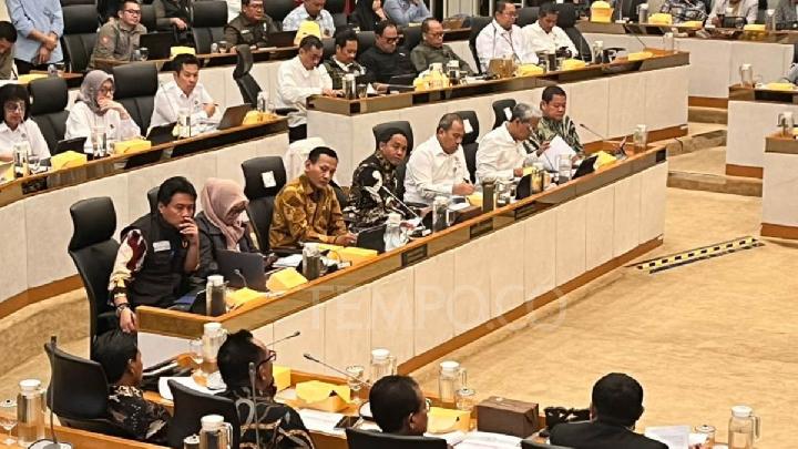 Kral July ile Görüşen DPR Üyesi, Sel Nedeniyle İstifa Eden Filipinli Bakandan Bahsetti