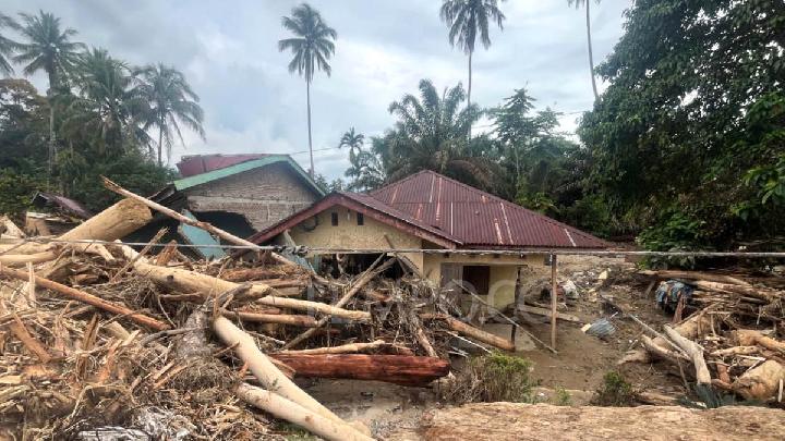 PDIP Kuzey Sumatra, Başkana Sumatra’da Ulusal Afet Acil Durumu İlan Etmesini Çağırdı
