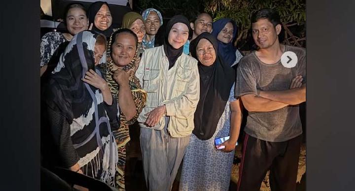 Solidaritas Nyata, Aksi Peduli Zaskia Adya Mecca untuk Korban Banjir Longsor Aceh