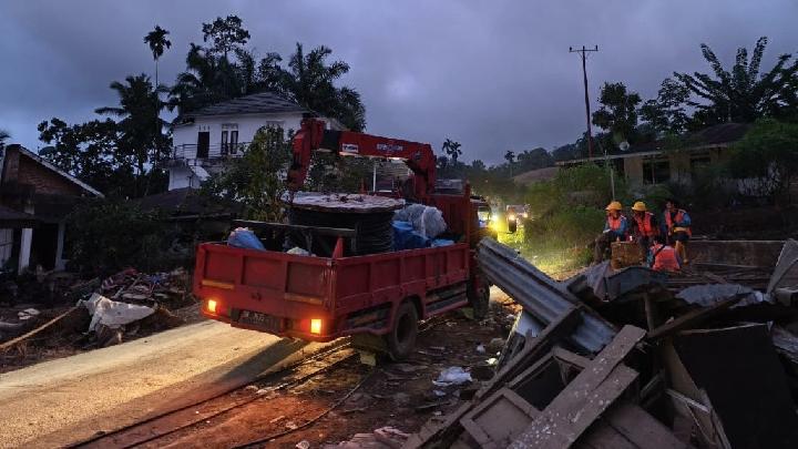 Agam Kembali Menyala, PLN Pulihkan Kelistrikan Sumbar