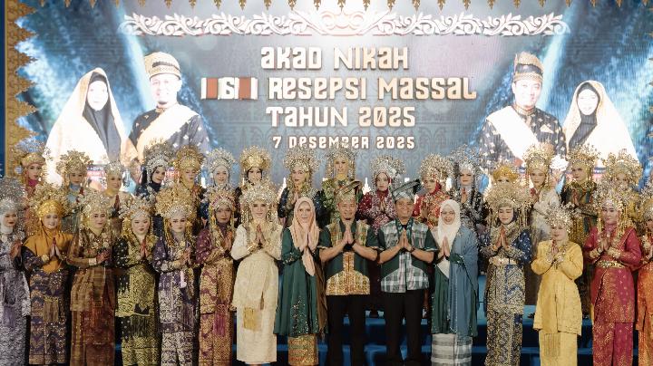 Pemkot Pekanbaru Gelar Nikah Massal Terbesar, Wali Kota Agung Pimpin Prosesi Adat Melayu