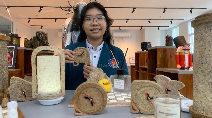 From Tea Bags to Table Lamps: Surabaya Student Innovates Eco-Friendly Home Dcor