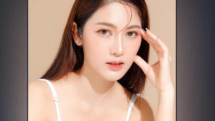 Kaleidoskop 2025: Tren Makeup Hits Tahun Ini, dari Eyeshadow Shimmer hingga Babydoll Blush