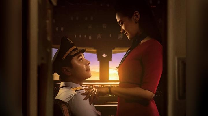 Film Penerbangan Terakhir: Skandal Cinta Pilot-Pramugari | tempo.co
