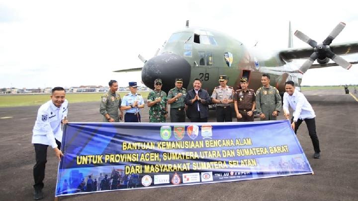 Pemprov Sumsel Salurkan Bantuan 15 Ton Logistik untuk Korban Banjir di Sumbar