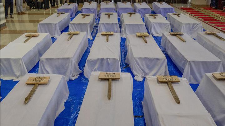 West Sumatra Residents Move to File Citizen Lawsuit Against President, 11 Others