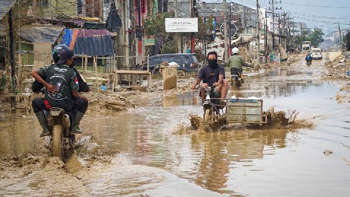 DPR, Hükümetin Aceh Selleriyle Mücadele İçin Binlerce Askeri Seferber Etmesini İstiyor