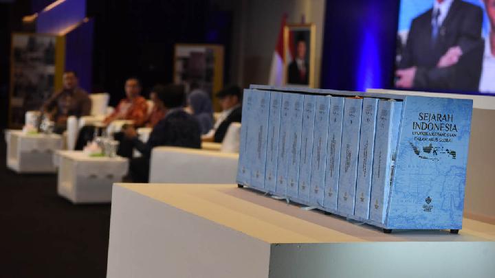 Fadli Zon Resmikan Buku Sejarah Indonesia Meski Berpolemik