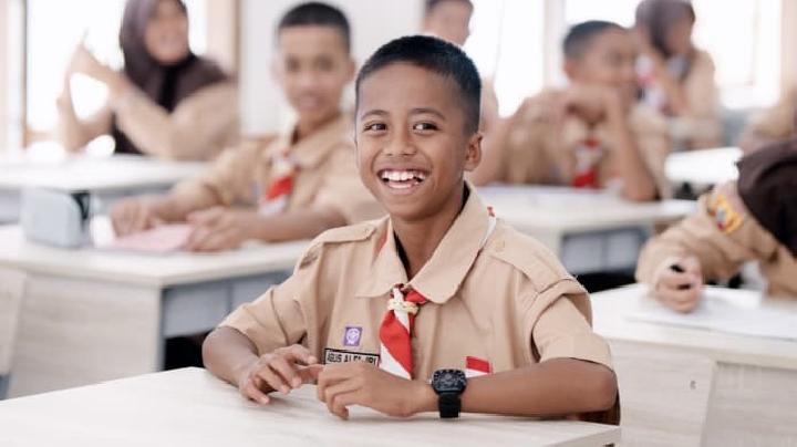 Halk Okulu, Solok’tan Ot Arayan Çocuk İçin Bir Dönüm Noktası Oldu