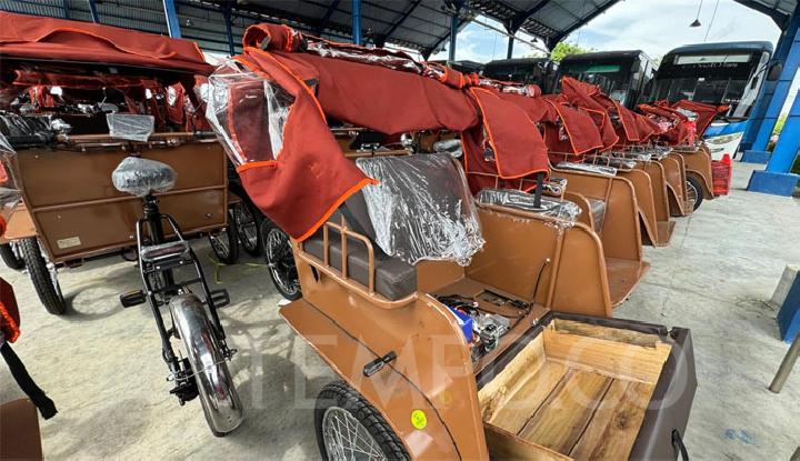 Libur Nataru ke Solo? Cobain Becak Listrik di Kawasan Keraton