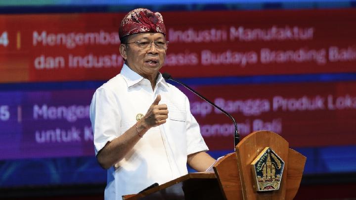 Vali Koster, Bali’nin 100 Yıllık Kalkınma Kursunun Yeni Döneminin Uygulanmasının Başlangıcını Kutluyor