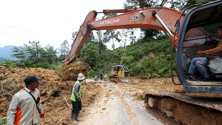 Sumatra Disaster: Conditions in Affected Areas After One Month