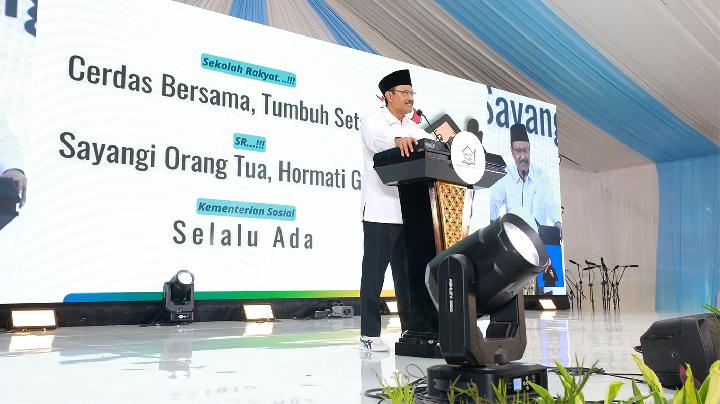 Öğrenci Velileri, Halkın Okulu Programının Gerçek Bir Etkiye Sahip Olduğunu Değerlendiriyor