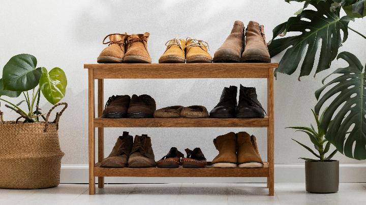 Rak Sepatu Bikin Rumah Lebih Rapi