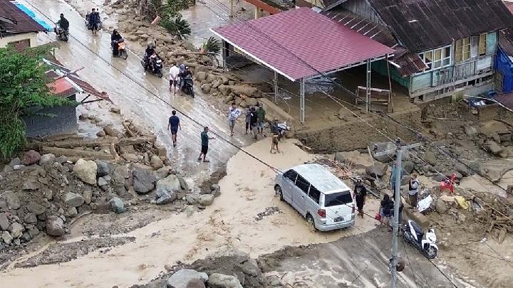 TNI Denies Violence Allegations After GAM-Flag Aid Convoy Halted in Aceh