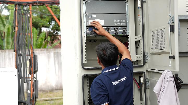 Indonesia's Telkom Reports Nationwide Internet Disruption Affecting Millions