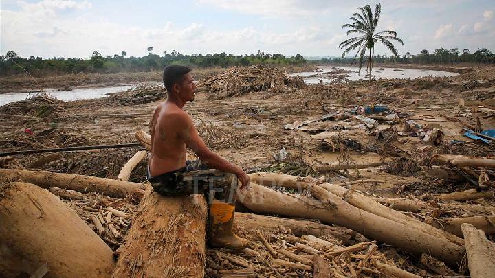Corporate Violations Linked to the Sumatra Floods