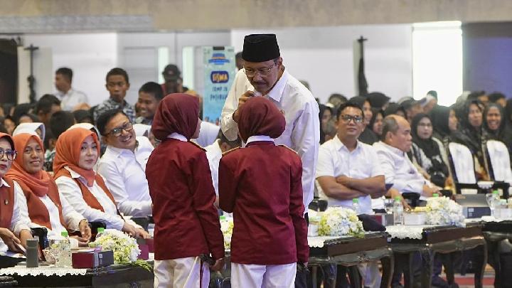 Siswa Sekolah Rakyat Pidato Tiga Bahasa, Suarakan Empati Korban Bencana Sumatra
