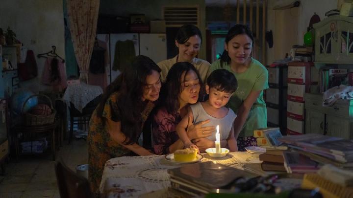 20 Film Sedih Indonesia Terbaik yang Bikin Nangis dan Menyentuh Hatimu