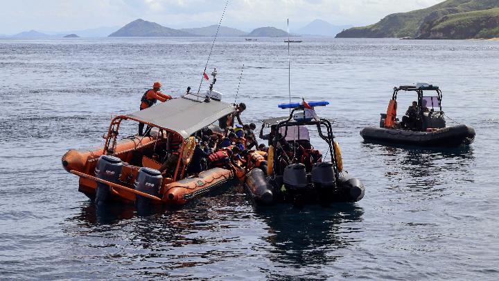 NTT Police Investigate Permits After Tourist Boat Sinking in Labuan Bajo