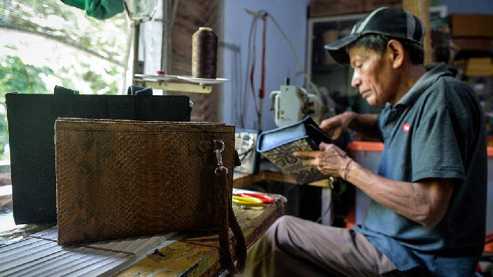 Yogyakarta, Australia Partner to Supply Leather for Industry