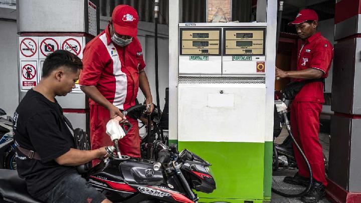 Indonesia's Fuel Reserves Safe for 20 Days, Says Minister Amid Iran Conflict