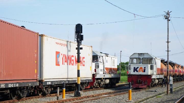 KAI Sumut Sosialisasikan Keselamatan di Perlintasan Sebidang