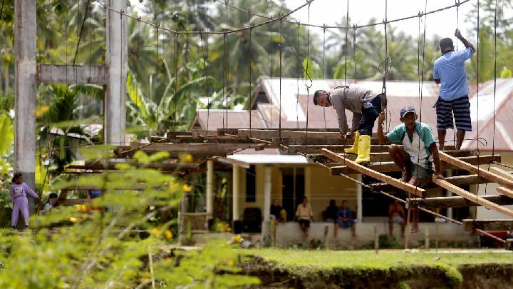 Pemerintah akan Bangun 2.500 Jembatan Gantung hingga Agustus