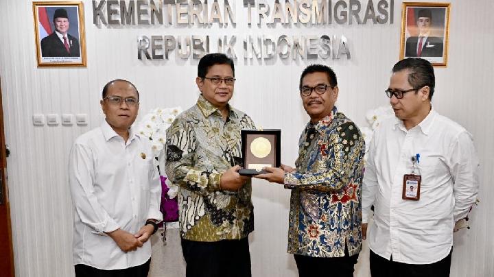 Wamen Viva Yoga Dukung Industrialisasi Jagung di Kawasan Transmigrasi Mutiara