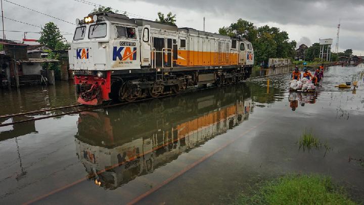 Banjir Pekalongan, KAI Jakarta Sediakan Refund Tiket