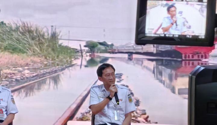 Jalur Kereta di Bekasi Timur Kembali Beroperasi