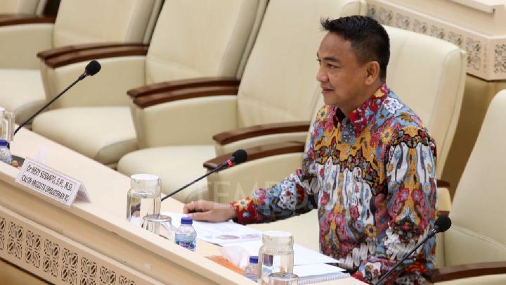 Komisi II Minta Maaf Loloskan Hery Susanto