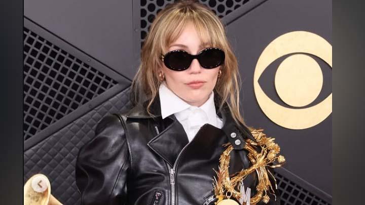 Bikin Nostalgia, Miley Cyrus Bakal Comeback sebagai Hannah Montana di Episode Spesial 20 Tahun