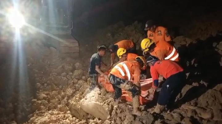 Seven Illegal Tin Miners Buried Alive in Bangka Landslide