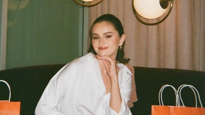 Selena Gomez Kini Lebih Percaya Diri di Fase Kecantikan Terbarunya