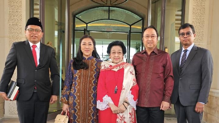 Megawati Jelaskan Posisi PDIP di Luar Pemerintahan kepada Pangeran Khaled