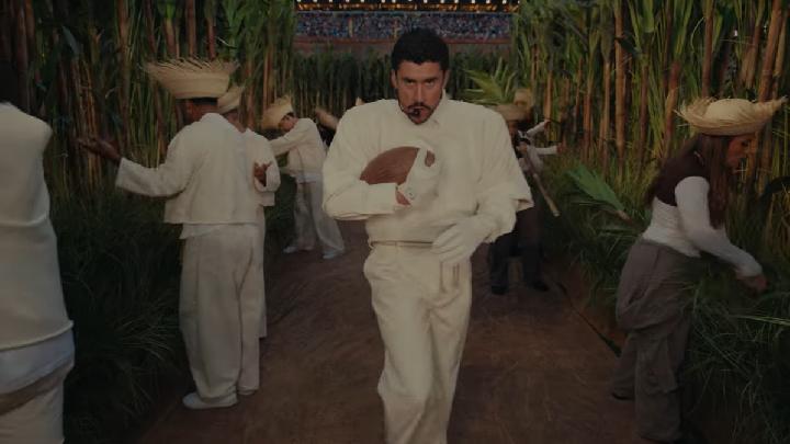 Bad Bunny Hapus Semua Unggahan Instagram Usai Tampil di Super Bowl Halftime Show