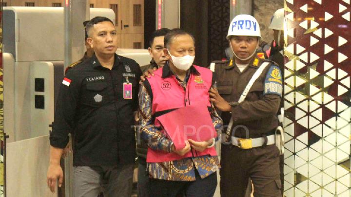 Kejaksaan Agung Tahan Sebelas Tersangka Korupsi Ekspor CPO dan POME